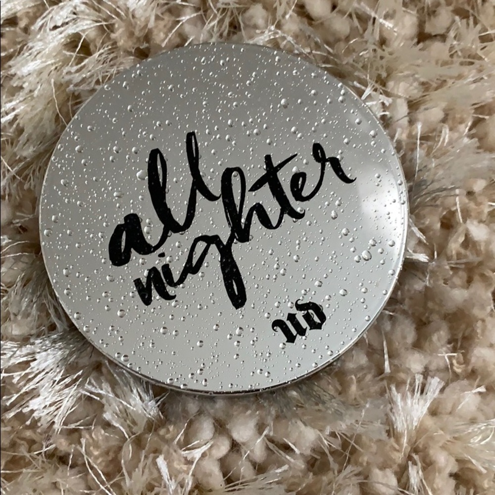 Urban Decay All nighter waterproof setting powder